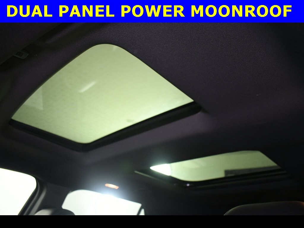2015 Ford Explorer XLT photo 3