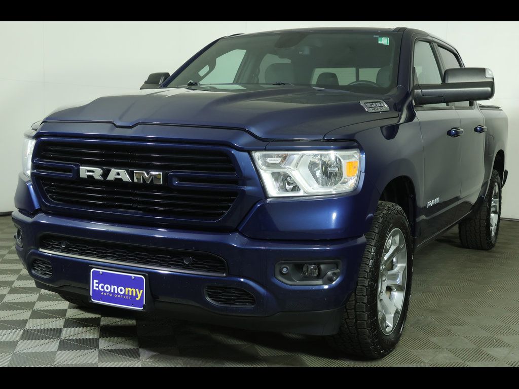 2019 RAM 1500 Big Horn/Lone Star 4x4 Crew Cab 5'7's photo
