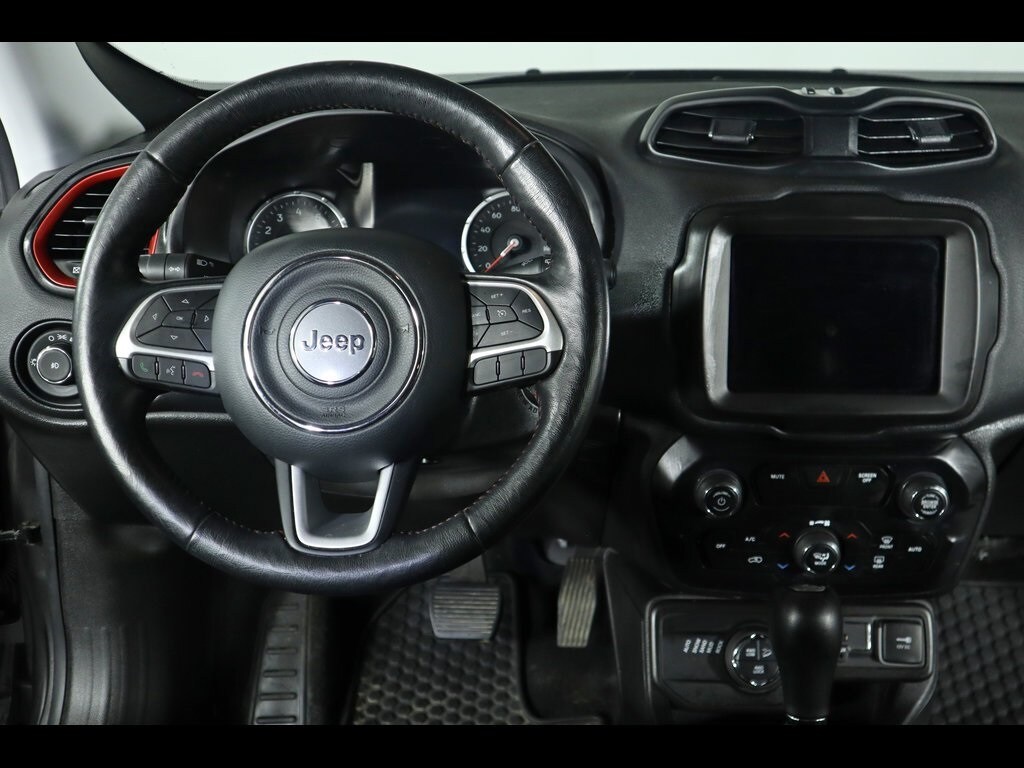 2019 Jeep Renegade Trailhawk photo 3