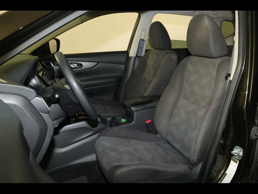 Used 2016 Nissan Rogue SV SUV