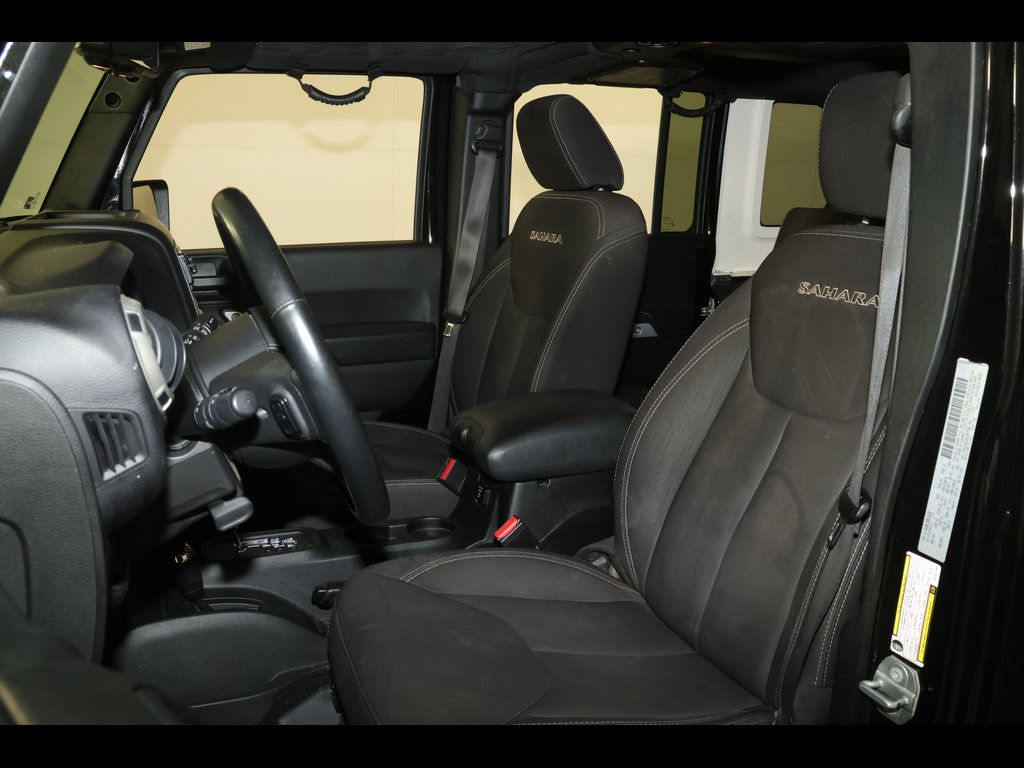 2017 Jeep Wrangler Unlimited Sahara - Photo 19