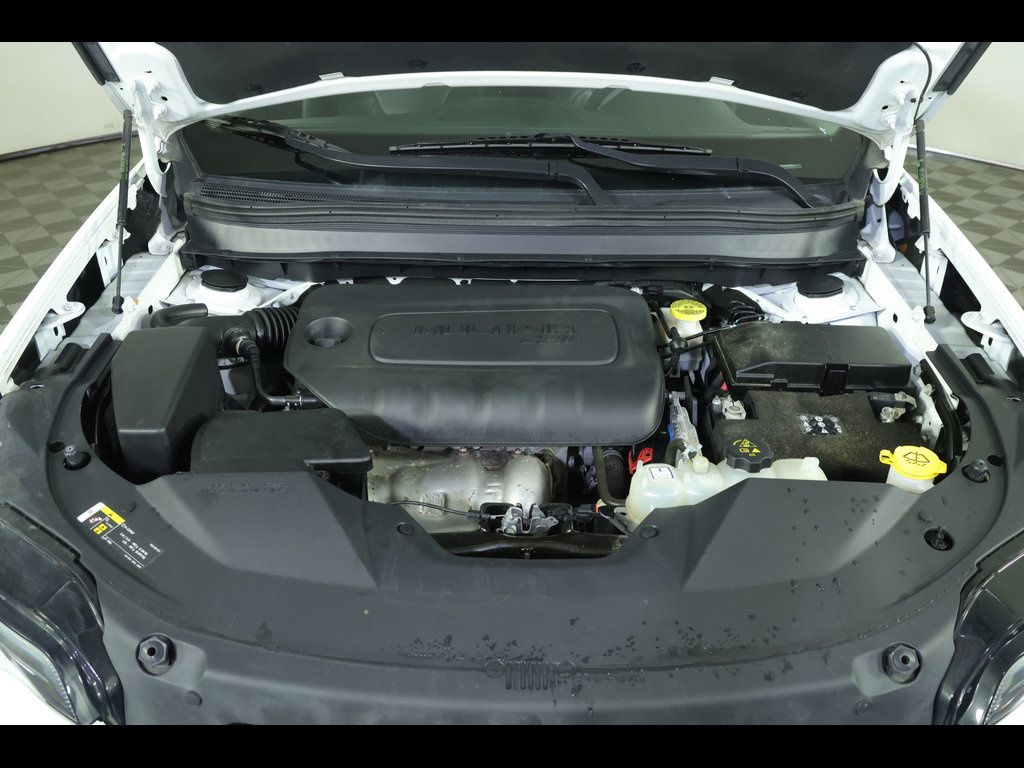 2023 Jeep Cherokee Altitude Lux - Photo 18
