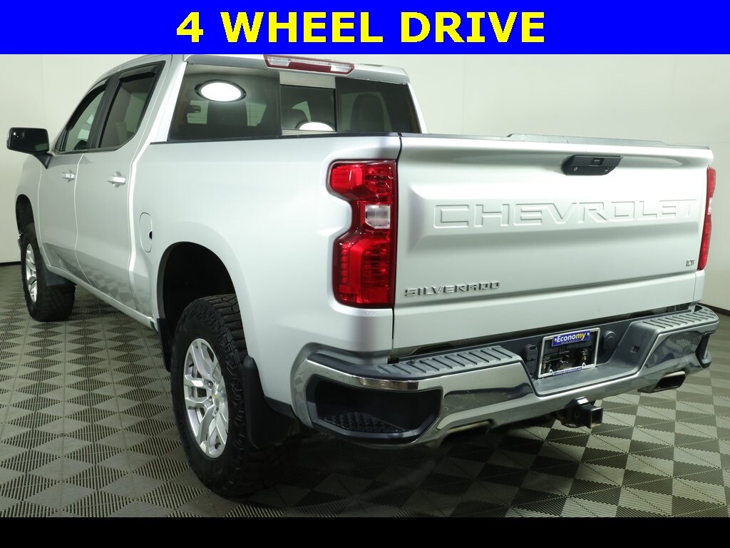 2020 Chevrolet Silverado LT photo 4