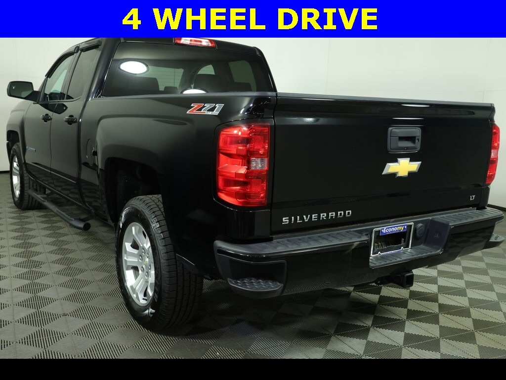 2016 Chevrolet Silverado 1500 LT photo 3
