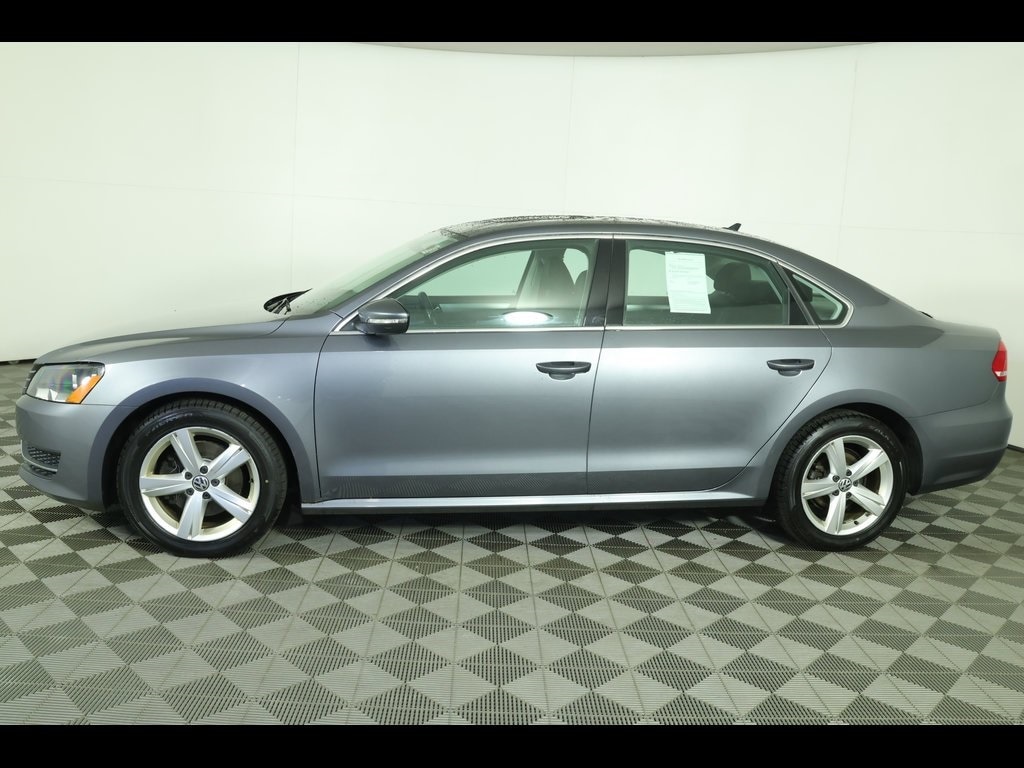 Used 2012 Volkswagen Passat 2.5 SE Sedan