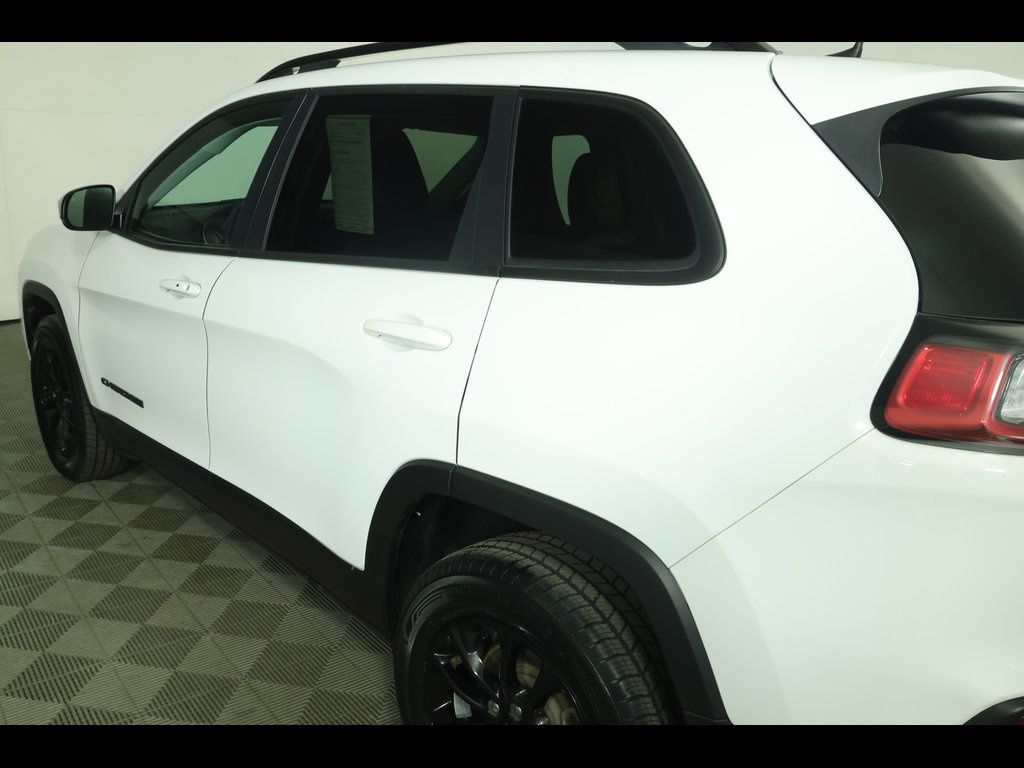 2023 Jeep Cherokee Altitude Lux - Photo 16