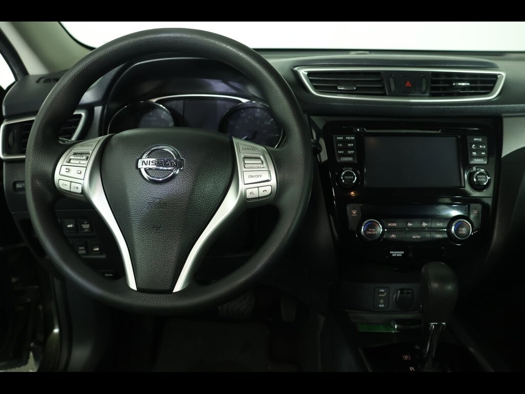 Used 2016 Nissan Rogue SV SUV