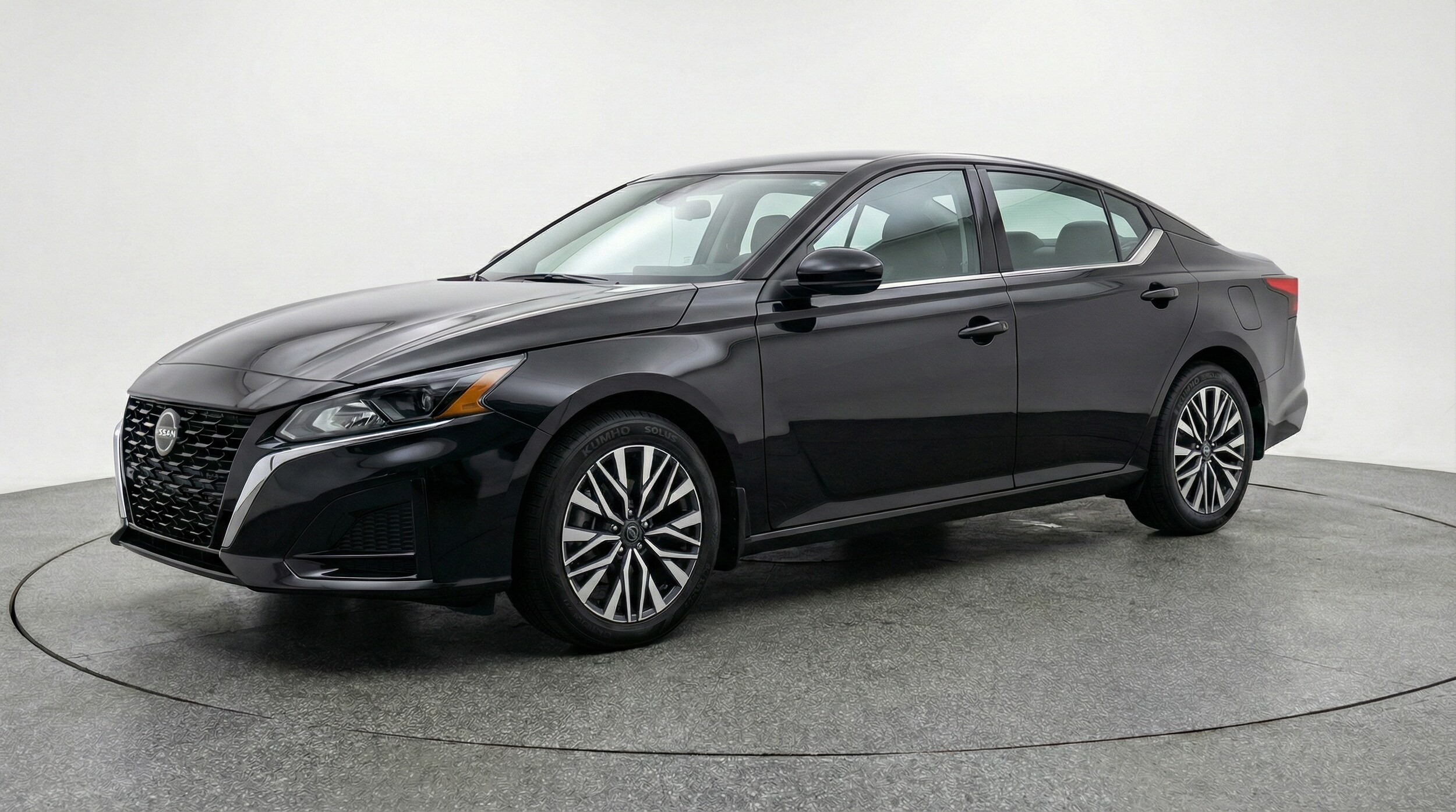 Thumbnail: 2025 Nissan Altima - 3