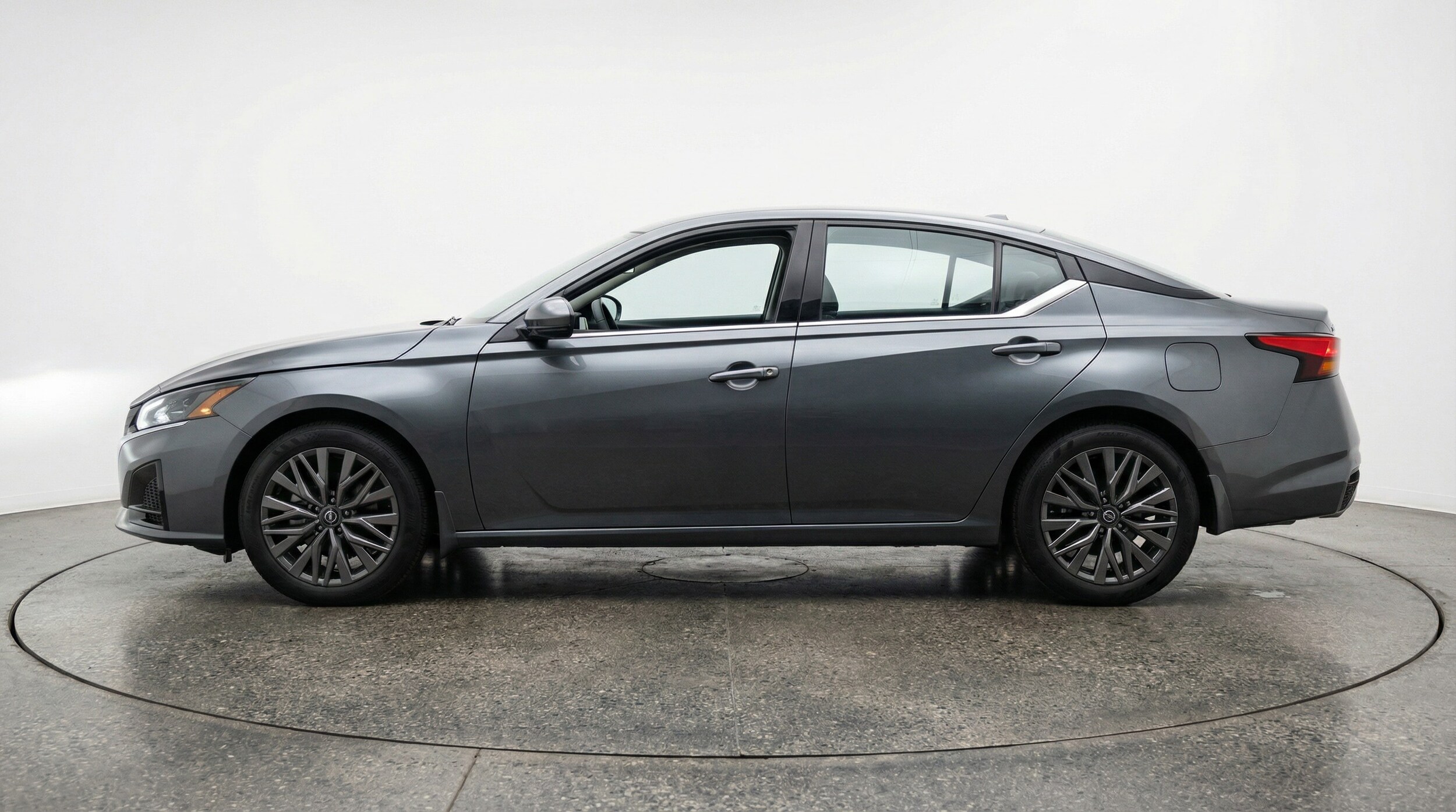 Thumbnail: 2025 Nissan Altima - 4