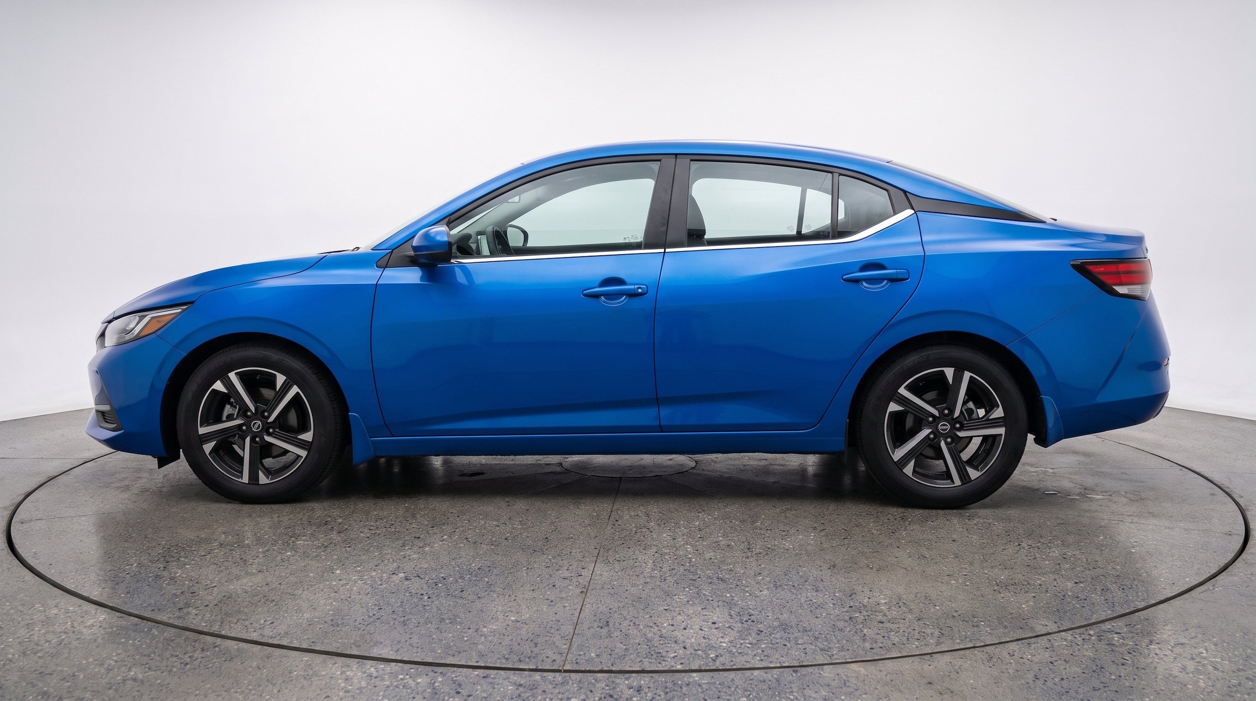 Thumbnail: 2025 Nissan Sentra - 5