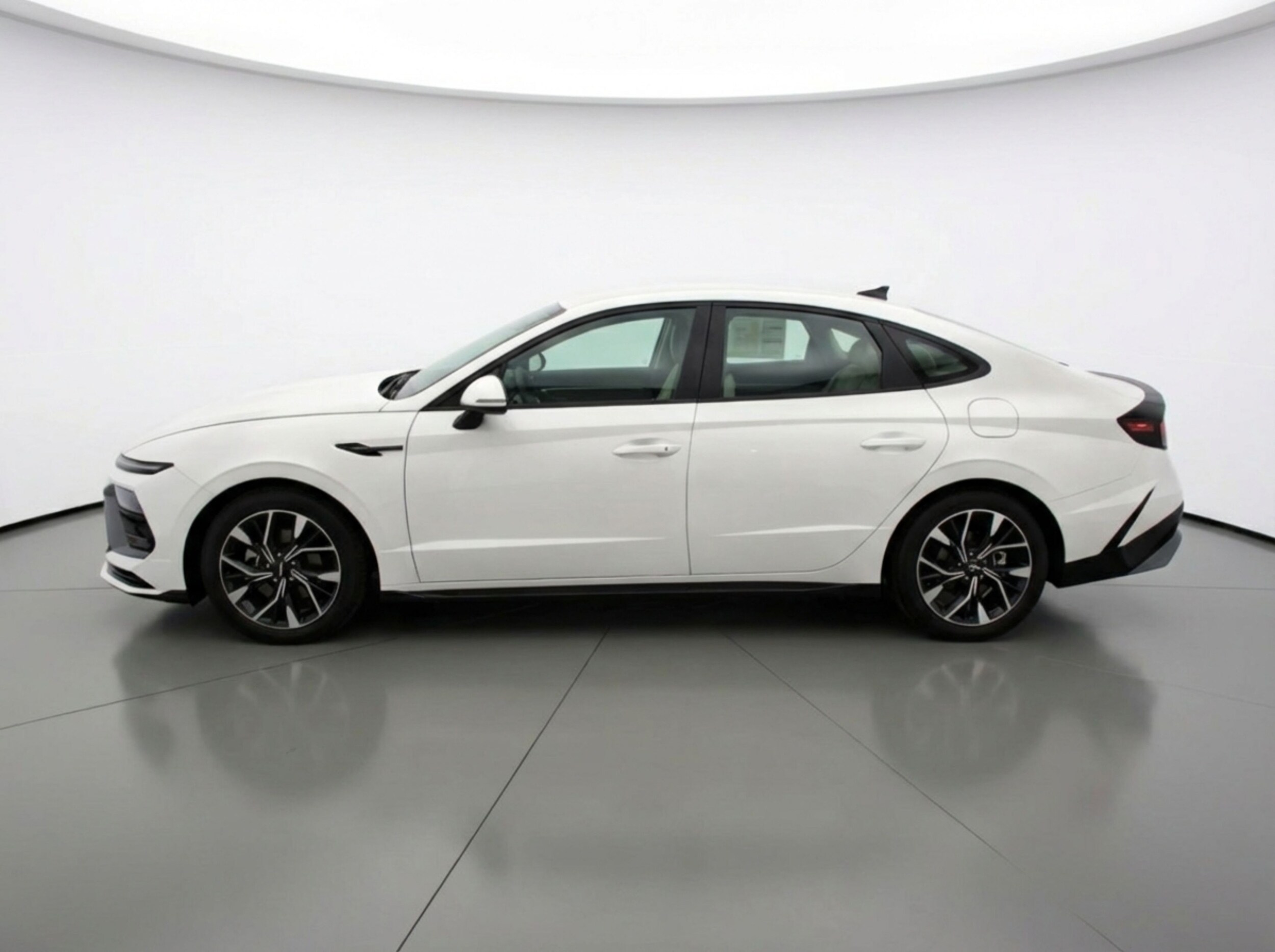 Thumbnail: 2025 Hyundai Sonata - 4