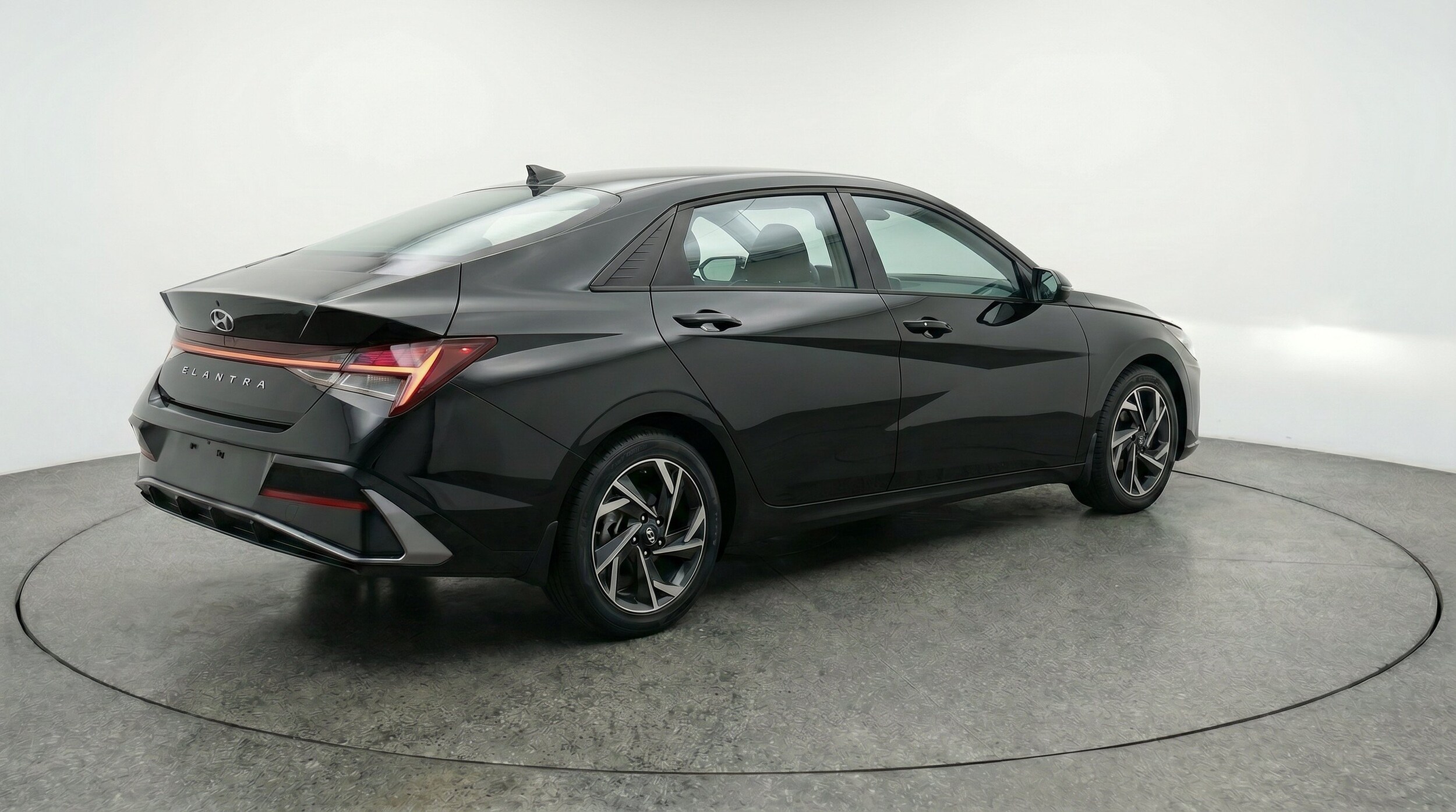 Thumbnail: 2025 Hyundai Elantra - 9