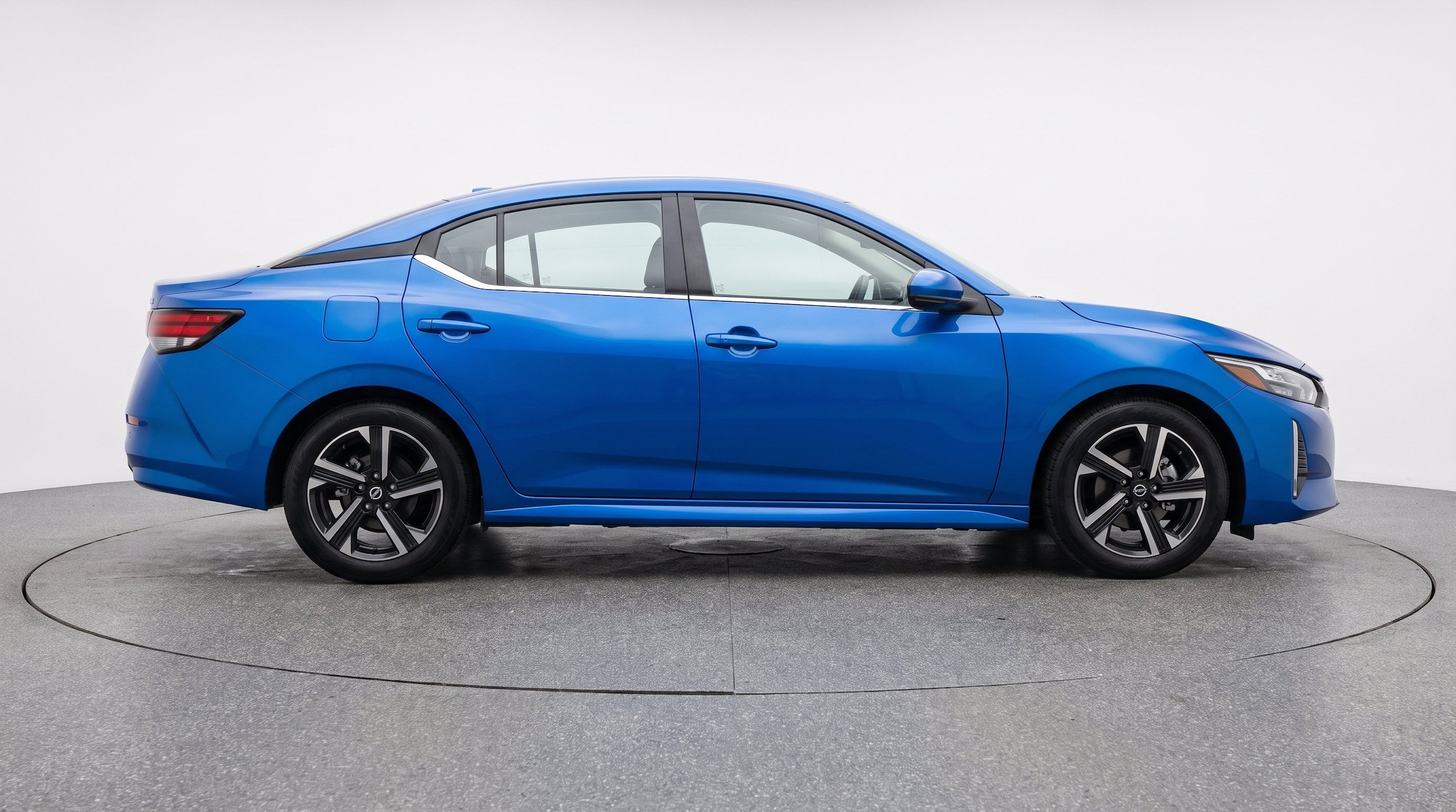 Thumbnail: 2025 Nissan Sentra - 10