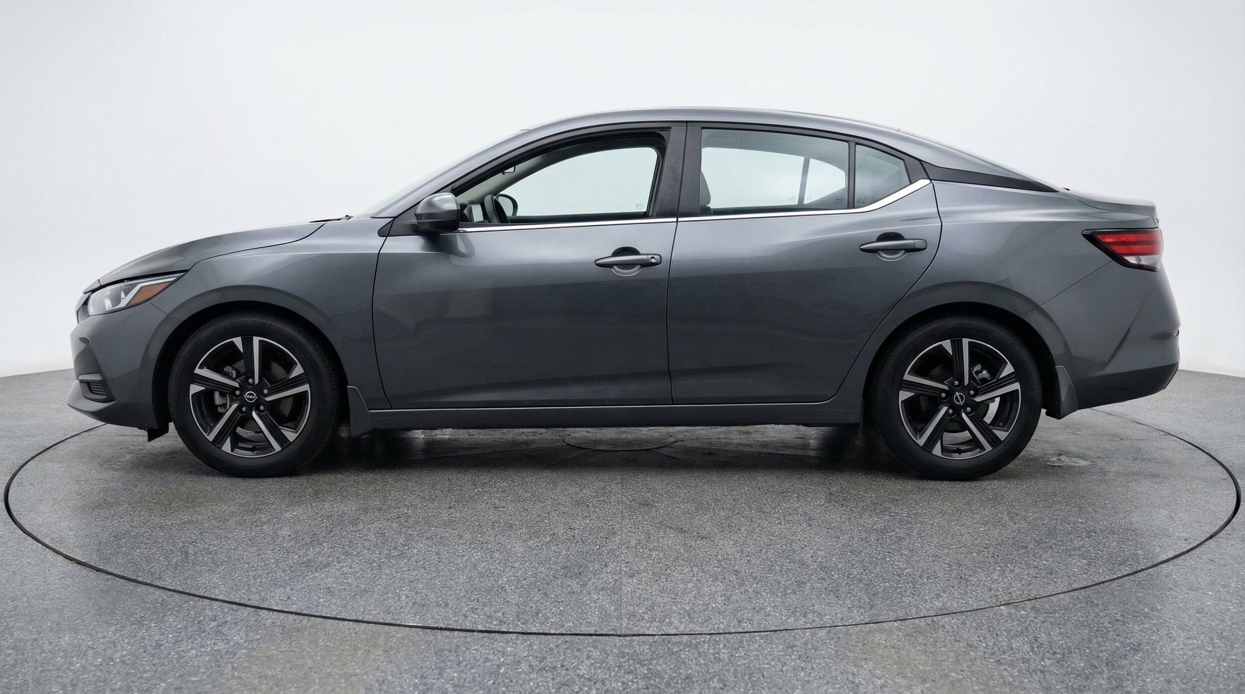Thumbnail: 2025 Nissan Sentra - 5
