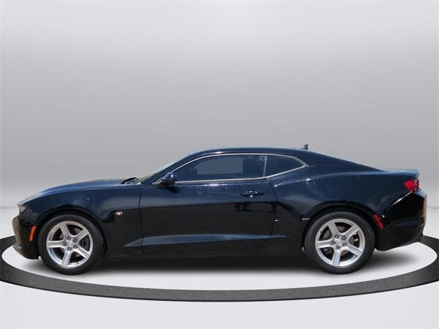 Used 2022 Chevrolet Camaro 1LT with VIN 1G1FB1RXXN0117773 for sale in Aurora, CO