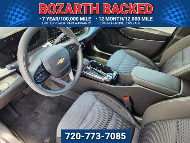 2025 Chevrolet Trax LT - Photo 10
