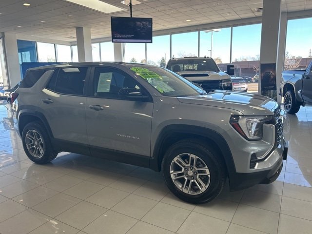 2025 GMC Terrain Elevation's photo