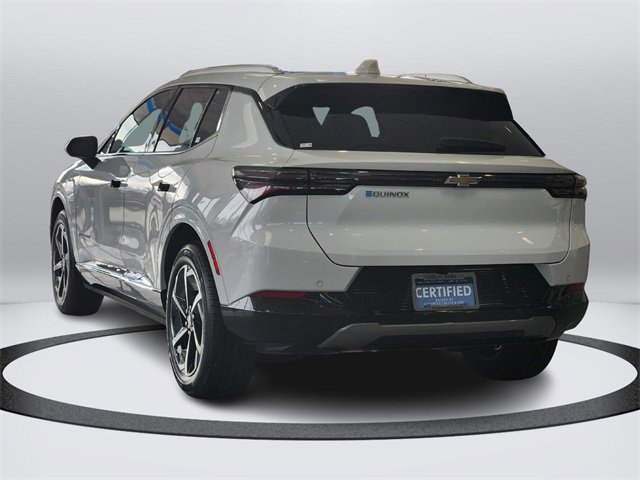 2025 Chevrolet Equinox EV 1LT photo 3