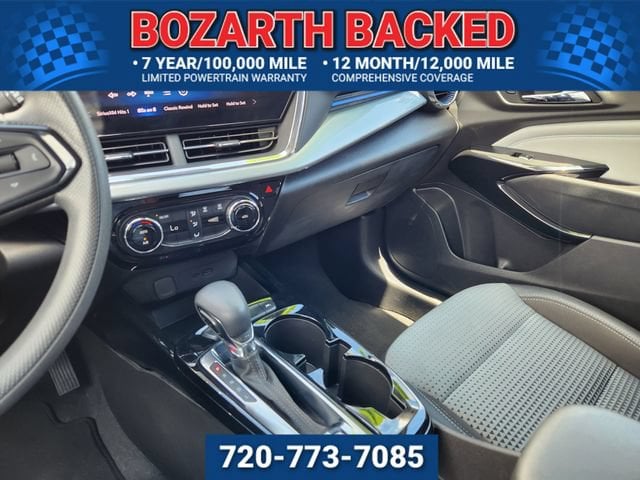 2025 Chevrolet Trax LT - Photo 16