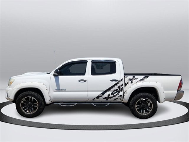 Used 2013 Toyota Tacoma Base with VIN 5TFLU4ENXDX077436 for sale in Aurora, CO