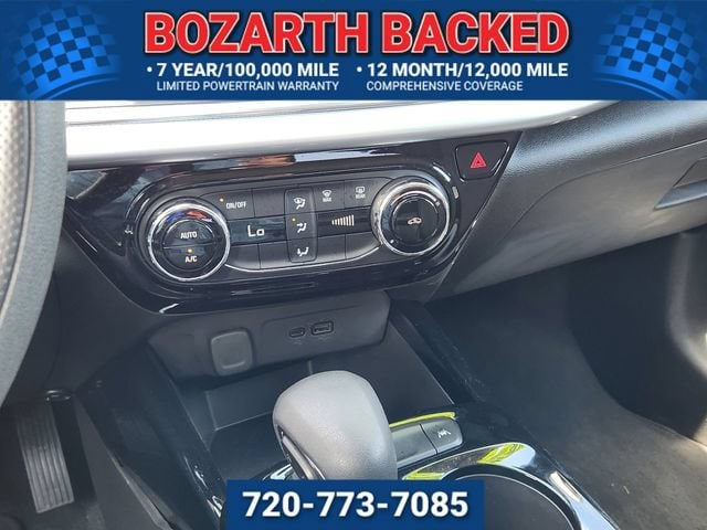 2025 Chevrolet Trax LT - Photo 17