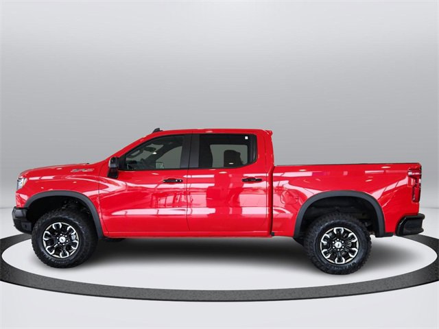 2025 Chevrolet Silverado 1500 ZR2 photo 2