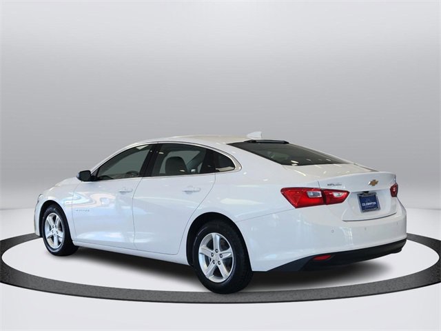 2024 Chevrolet Malibu 1LT photo 3