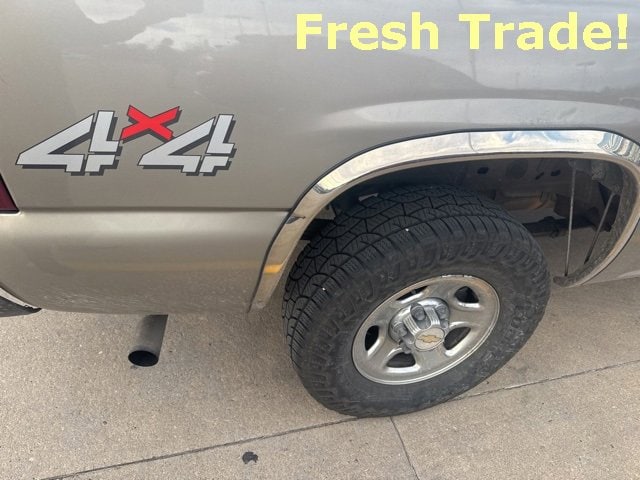 Used 2002 Chevrolet Silverado 1500 LS with VIN 2GCEK19T021270078 for sale in Aurora, CO