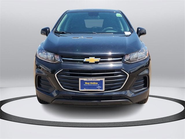 Used 2022 Chevrolet Trax LS with VIN KL7CJNSM0NB550248 for sale in Aurora, CO