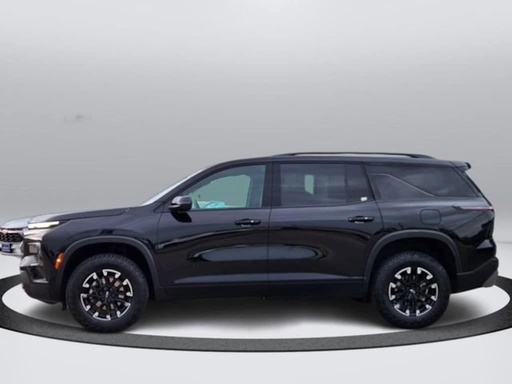 Used 2025 Chevrolet Traverse Z71 SUV