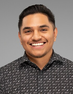 Staff member Manuel Olivares from ID_1b989f354649