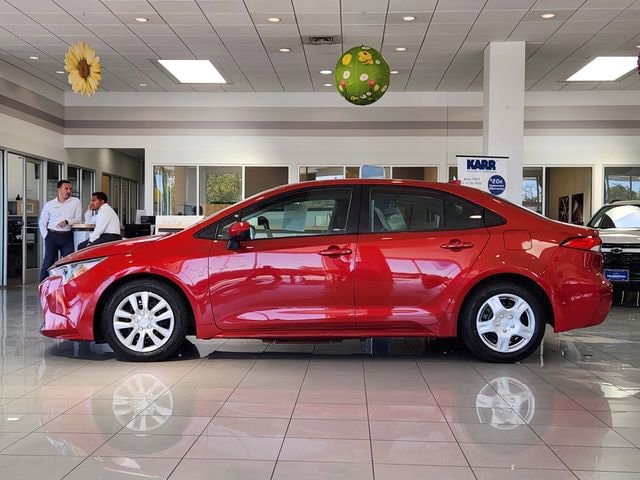 Used 2021 Toyota Corolla LE with VIN 5YFEPMAE2MP151467 for sale in Aurora, CO