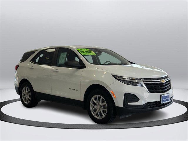 2022 Chevrolet Equinox LS photo 4
