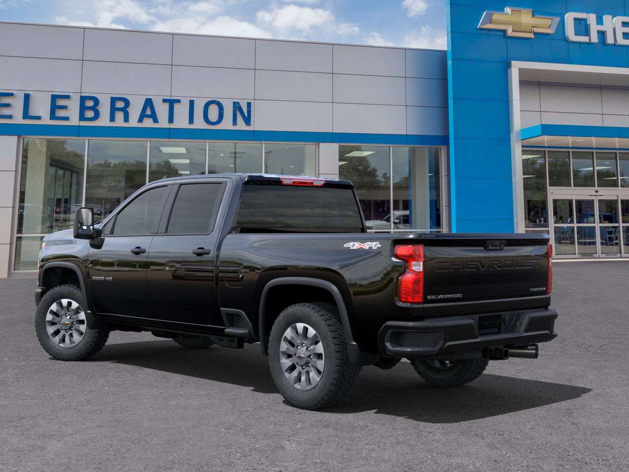 2025 Chevrolet Silverado 2500HD Custom photo 3