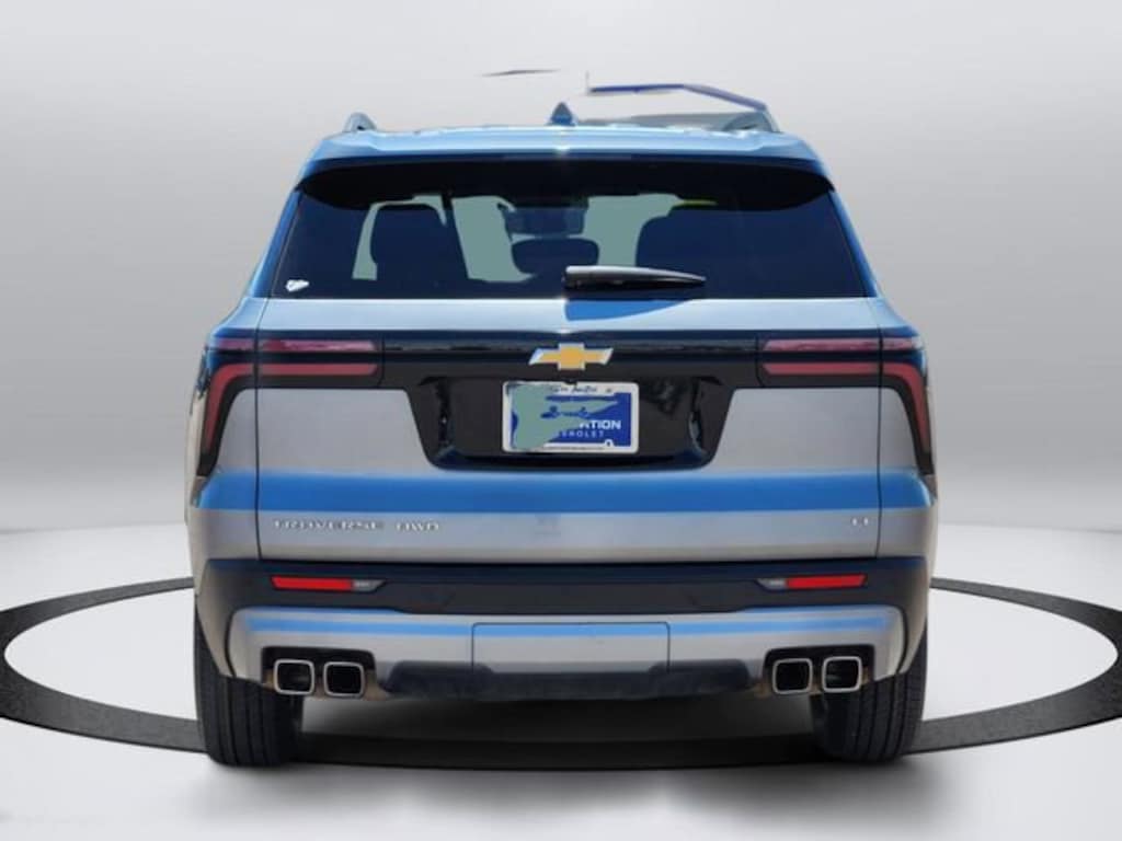Used 2024 Chevrolet Traverse LT SUV