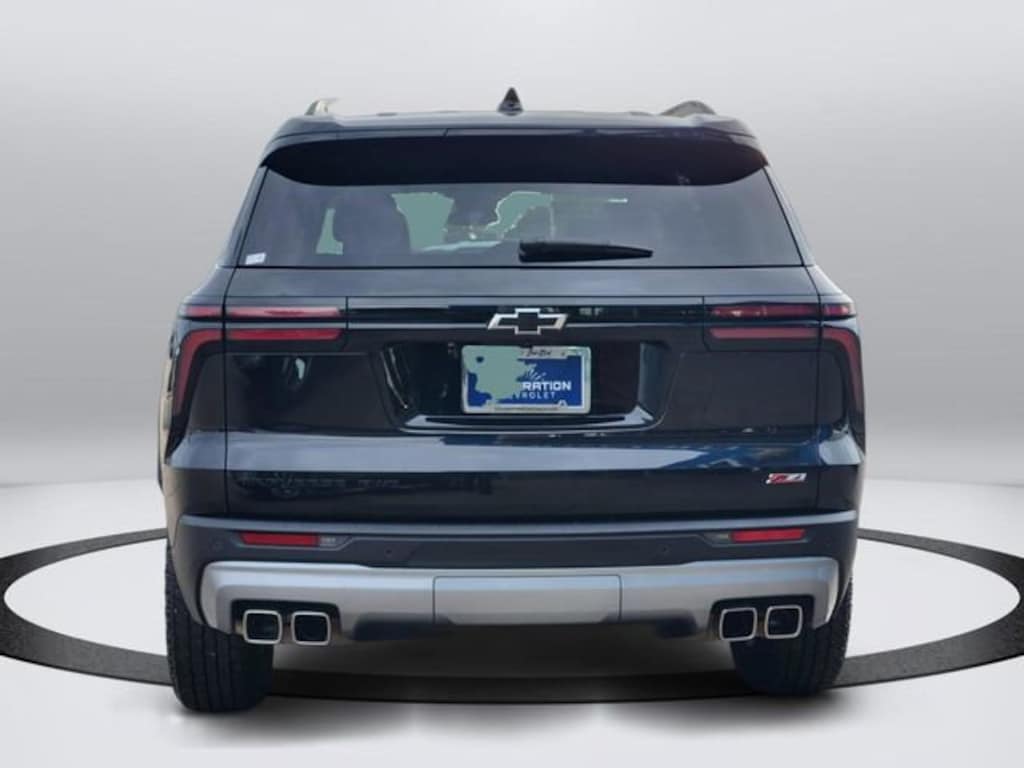 Used 2025 Chevrolet Traverse Z71 SUV