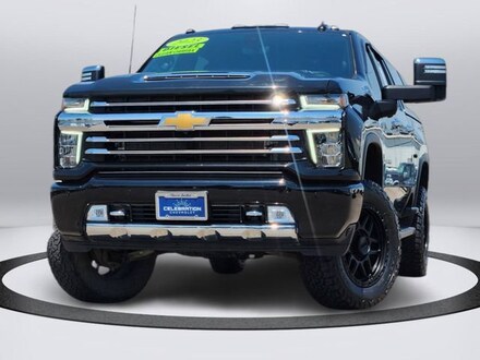 2023 Chevrolet Silverado 3500 HD High Country Truck Crew Cab