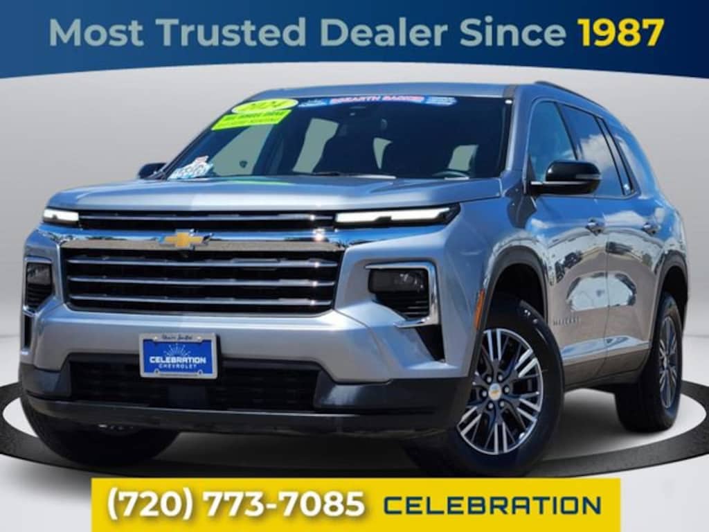 Used 2024 Chevrolet Traverse LT SUV
