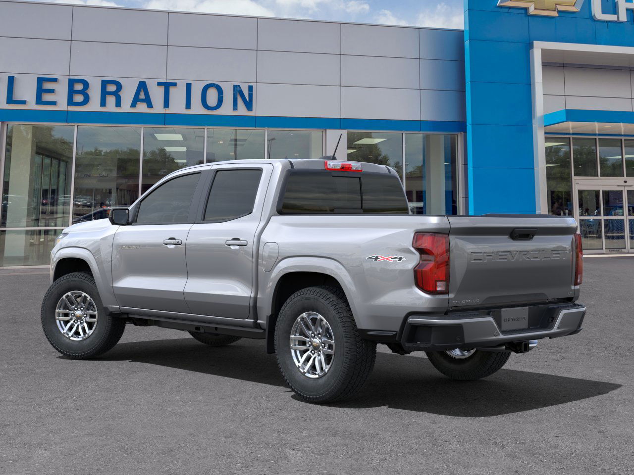 2024 Chevrolet Colorado LT photo 3