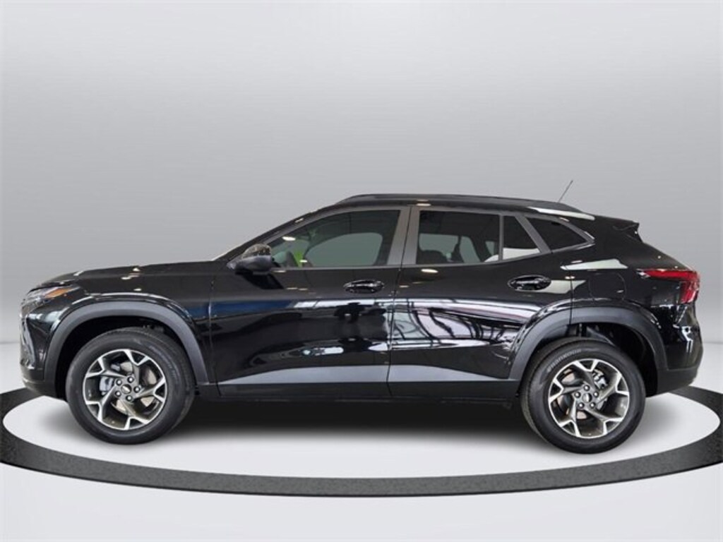 Certified 2025 Chevrolet Trax LT SUV