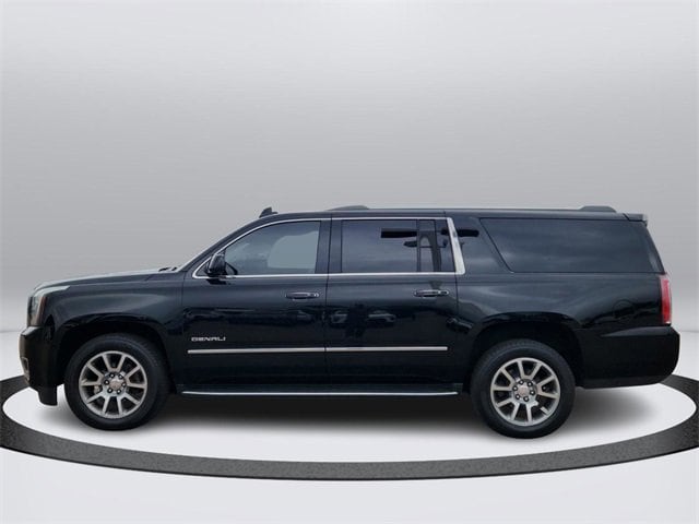 Used 2018 GMC Yukon XL Denali with VIN 1GKS2HKJ6JR159484 for sale in Aurora, CO