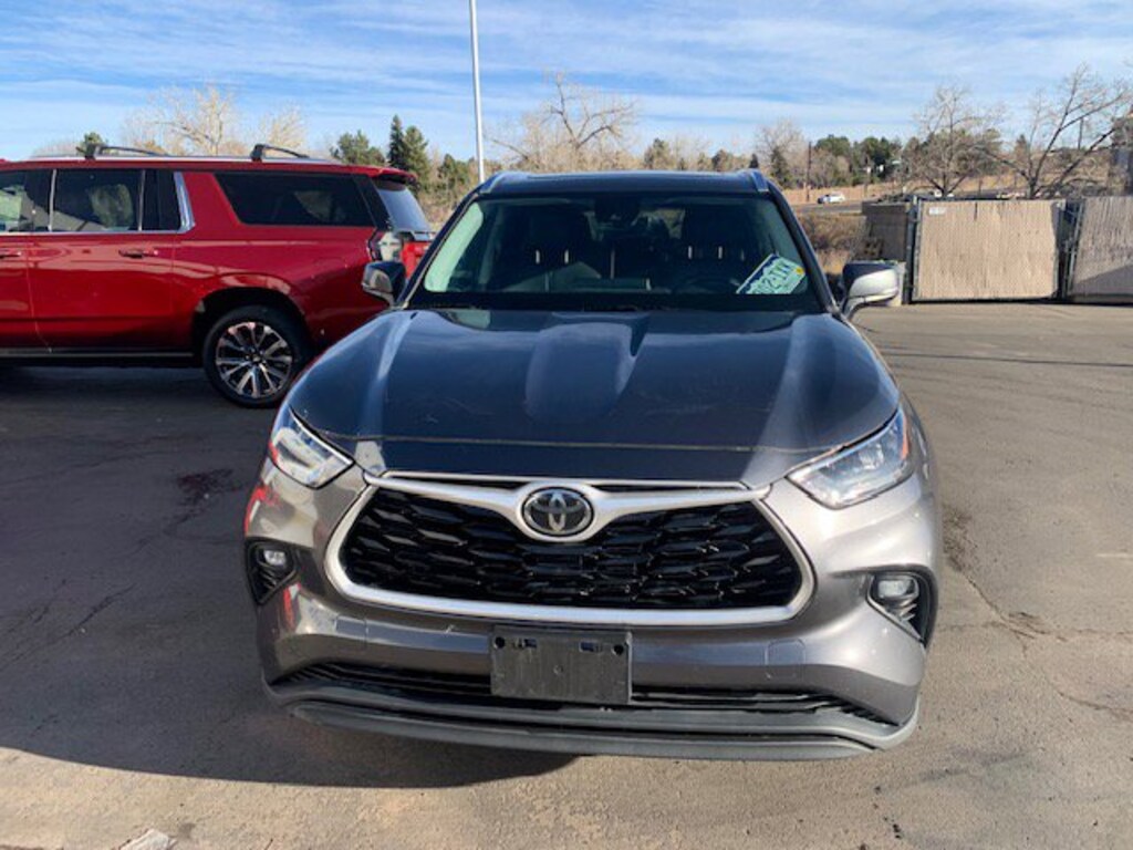 Used 2020 Toyota Highlander XLE