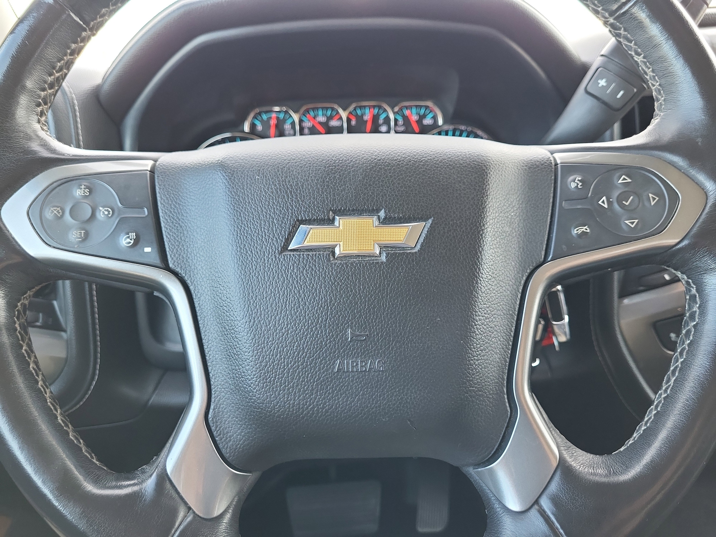 2018 Chevrolet Silverado 2500HD LTZ - Photo 9
