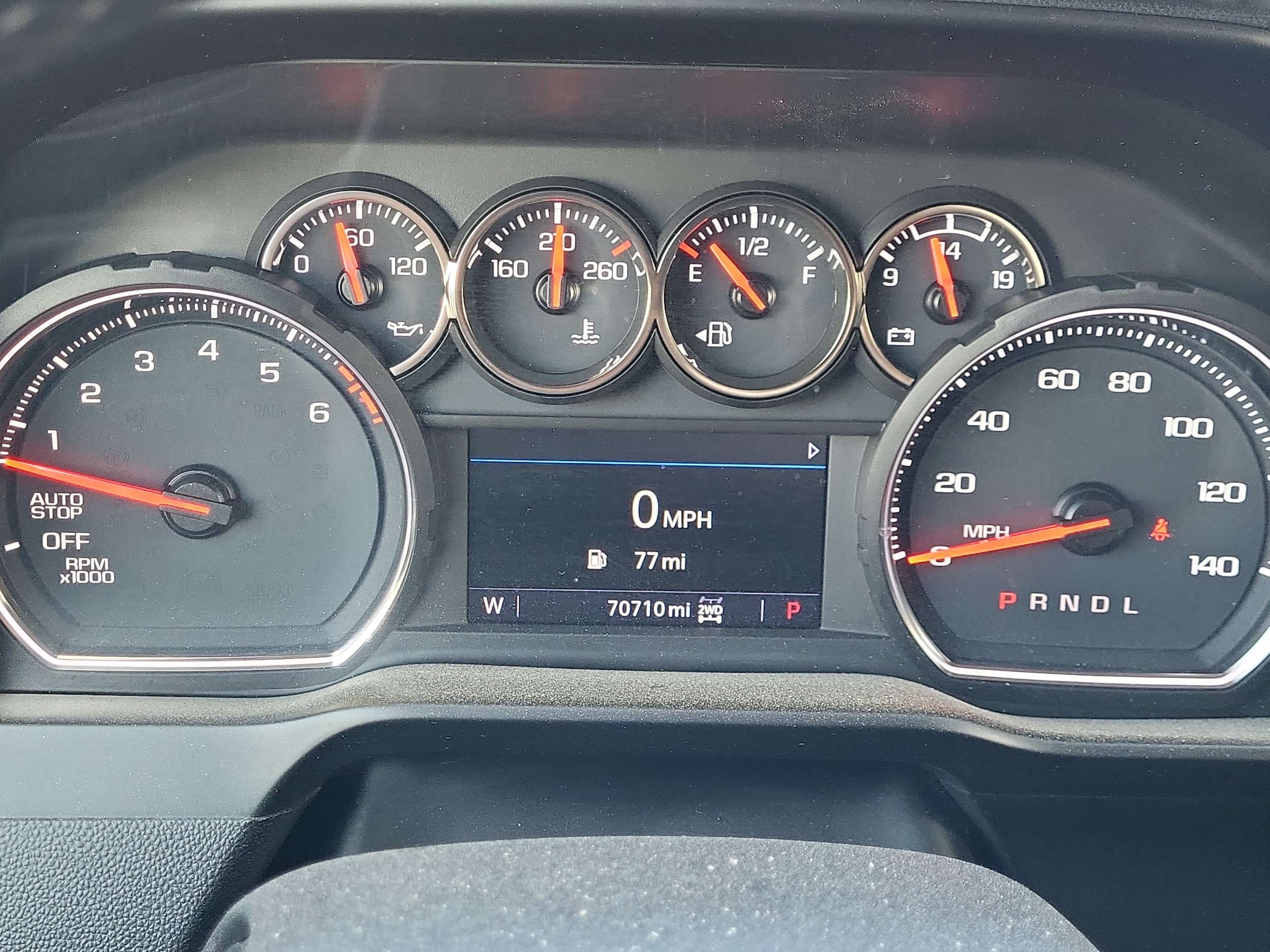 2020 Chevrolet Silverado 1500 RST - Photo 9