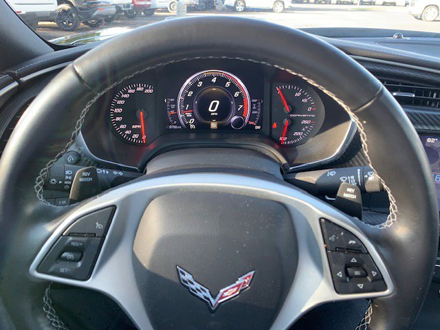 2014 Chevrolet Corvette Stingray 2LT photo 4