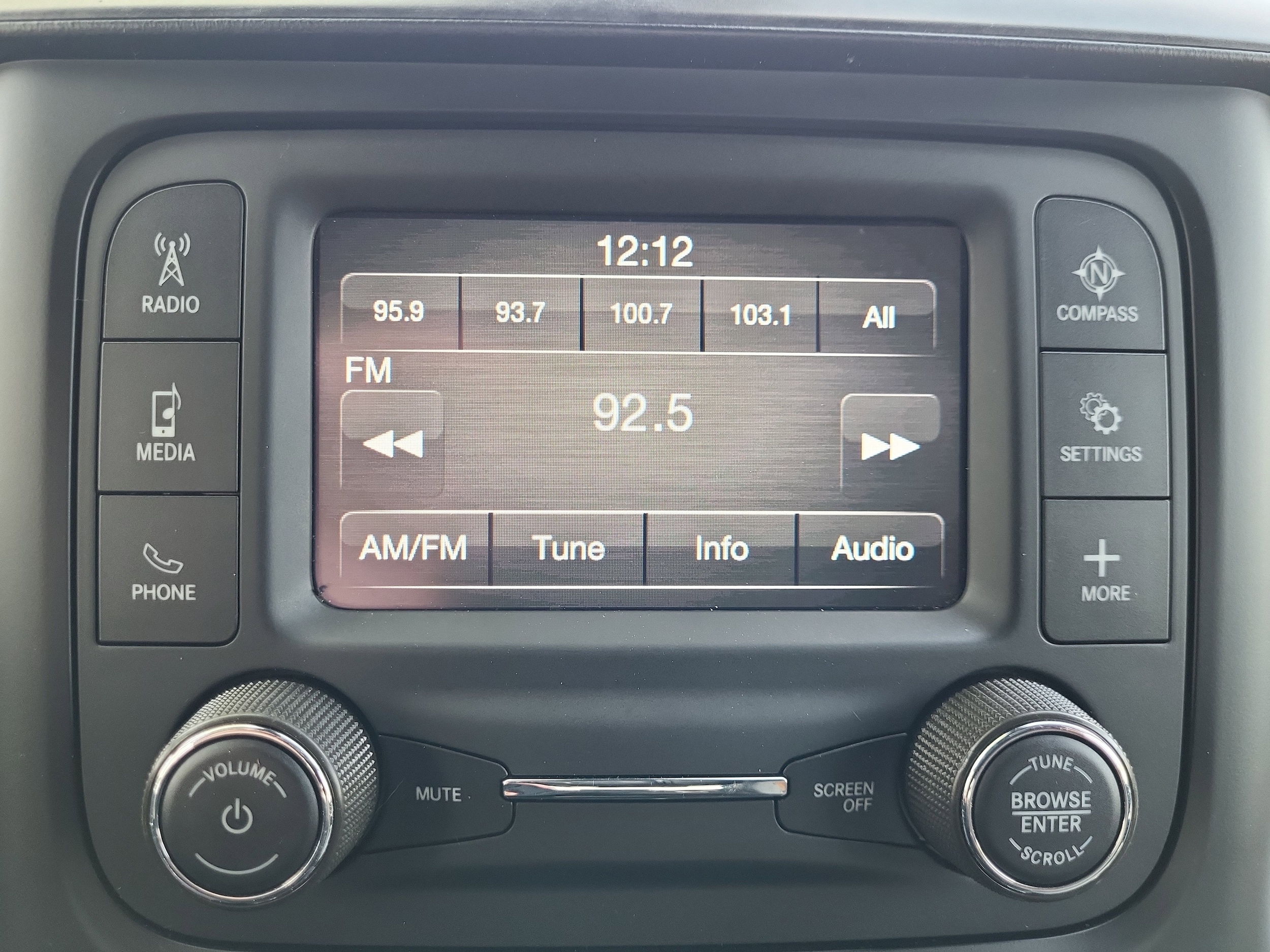 2024 RAM Ram 3500 Pickup Big Horn - Photo 26