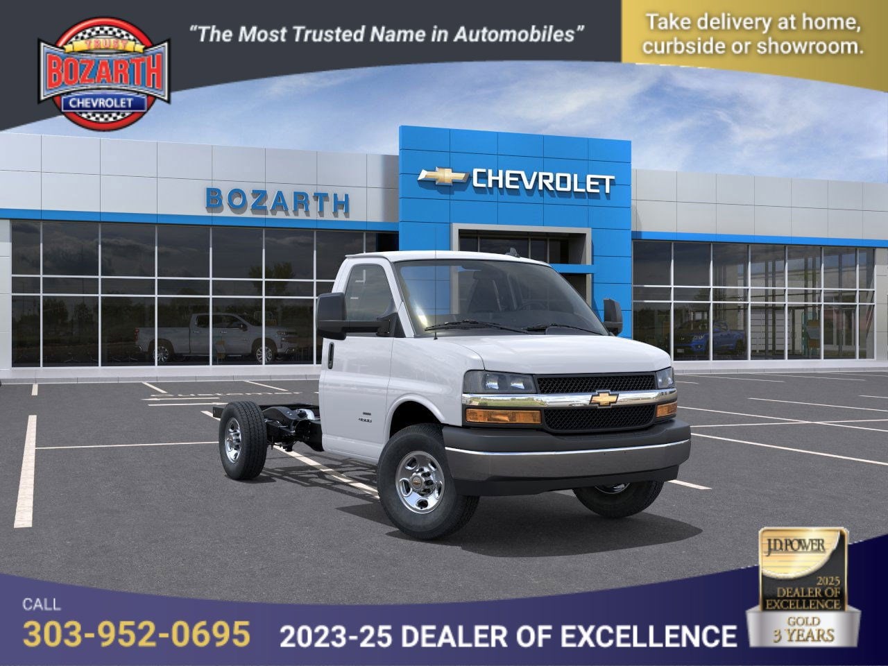 2025 Chevrolet Express Cutaway Base's photo