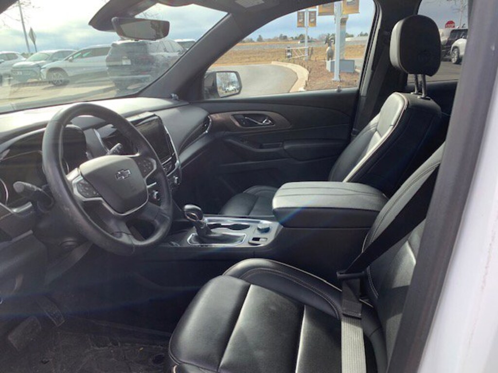 Used 2022 Chevrolet Traverse Premier SUV