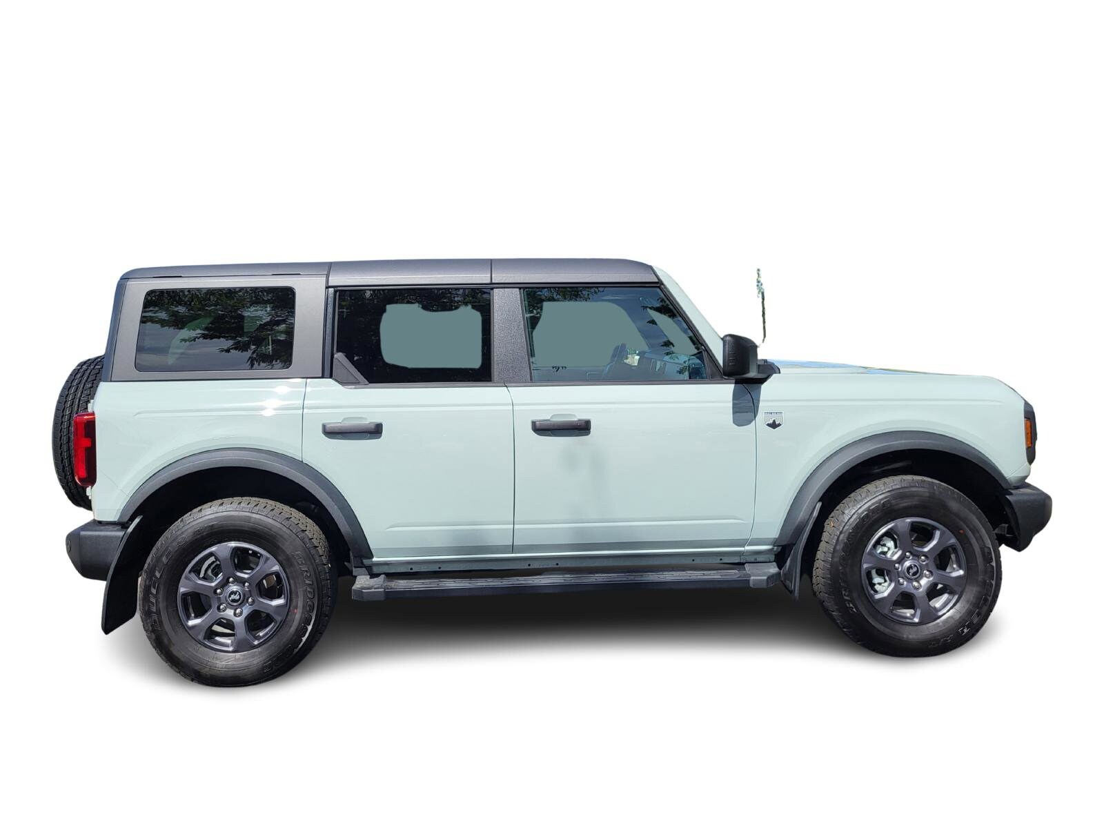 2024 Ford Bronco Big Bend photo 2