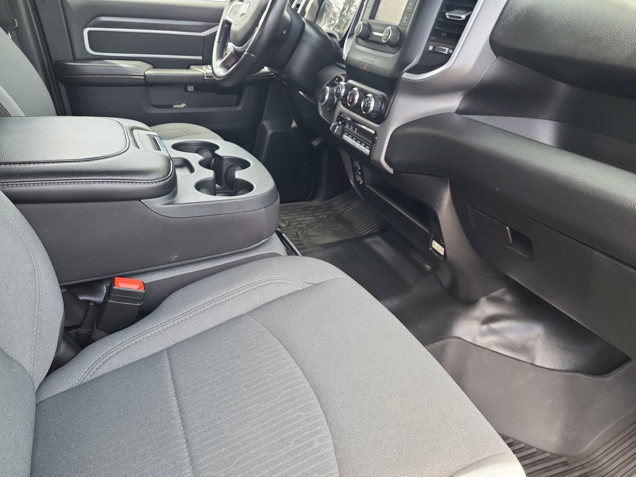 2024 RAM Ram 3500 Pickup Big Horn - Photo 20